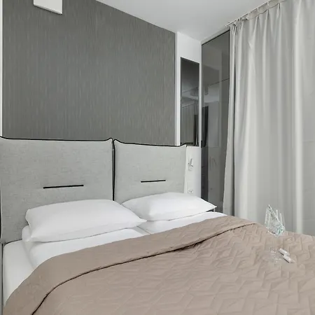 Comfortable Studio Mlynska With Balcony By Rent Like Apartamento *